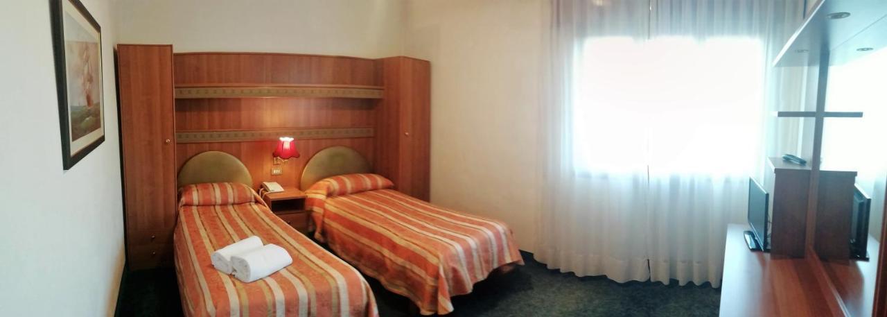 Hotel Kristall San Dona di Piave Luaran gambar