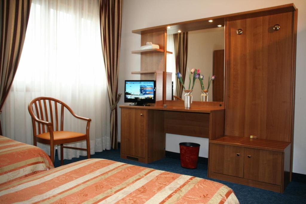 Hotel Kristall San Dona di Piave Bilik gambar